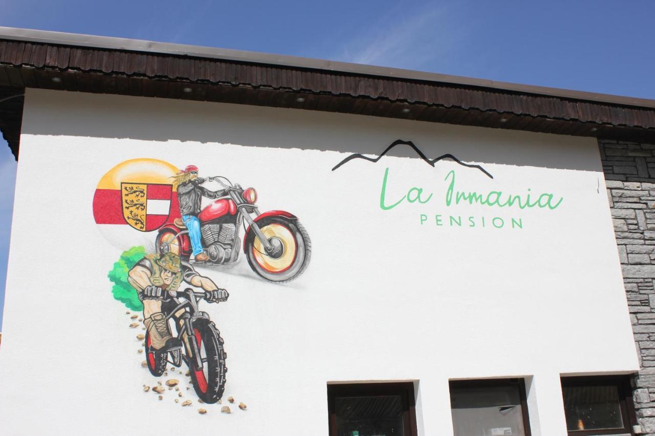 La Irmania Pension Ledenitzen Exteriör bild